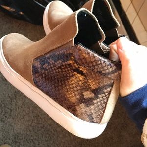 Sneakers (Kenneth Cole)